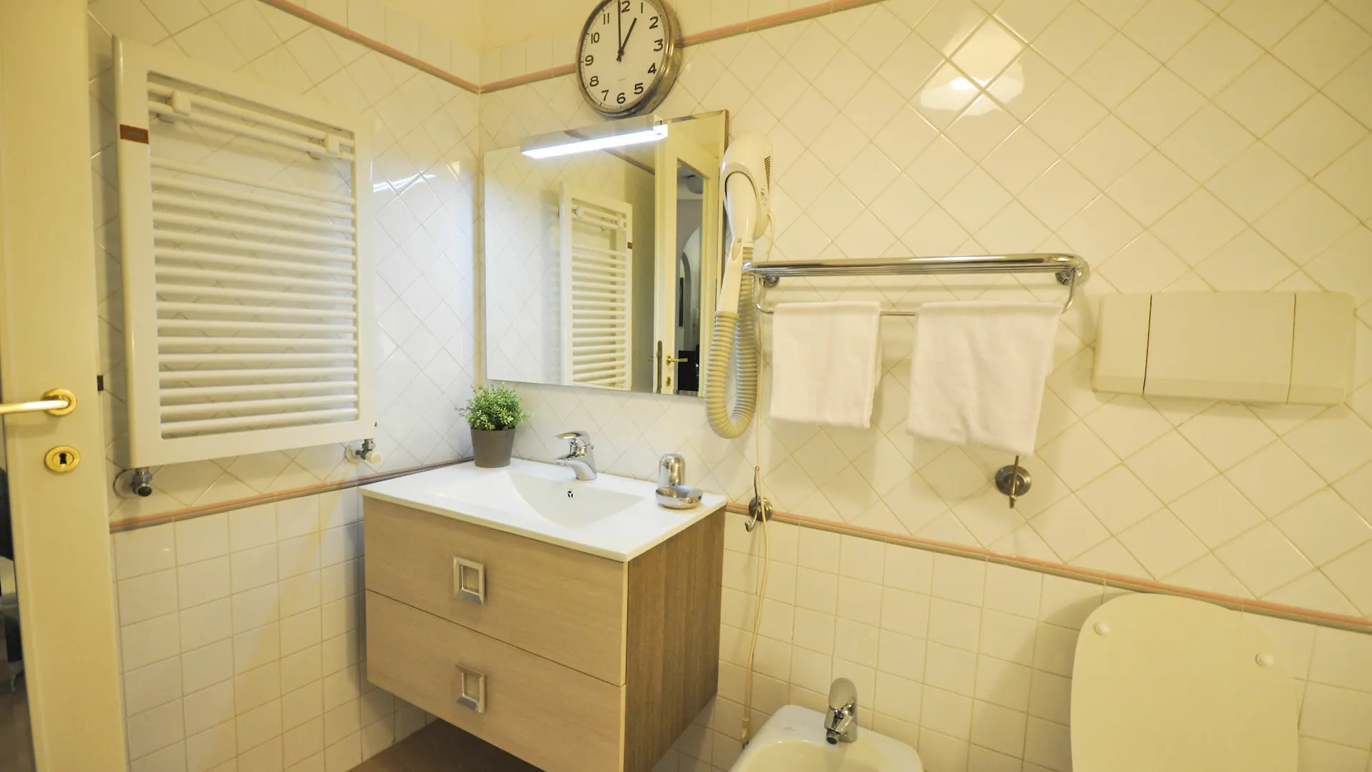 Holiday Apartment Rome - Spanish Steps Trevi Italy